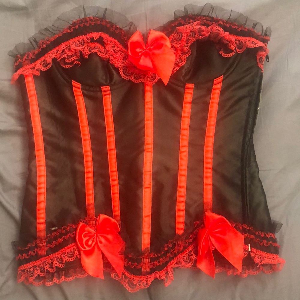 Adjustable Black and red Corset